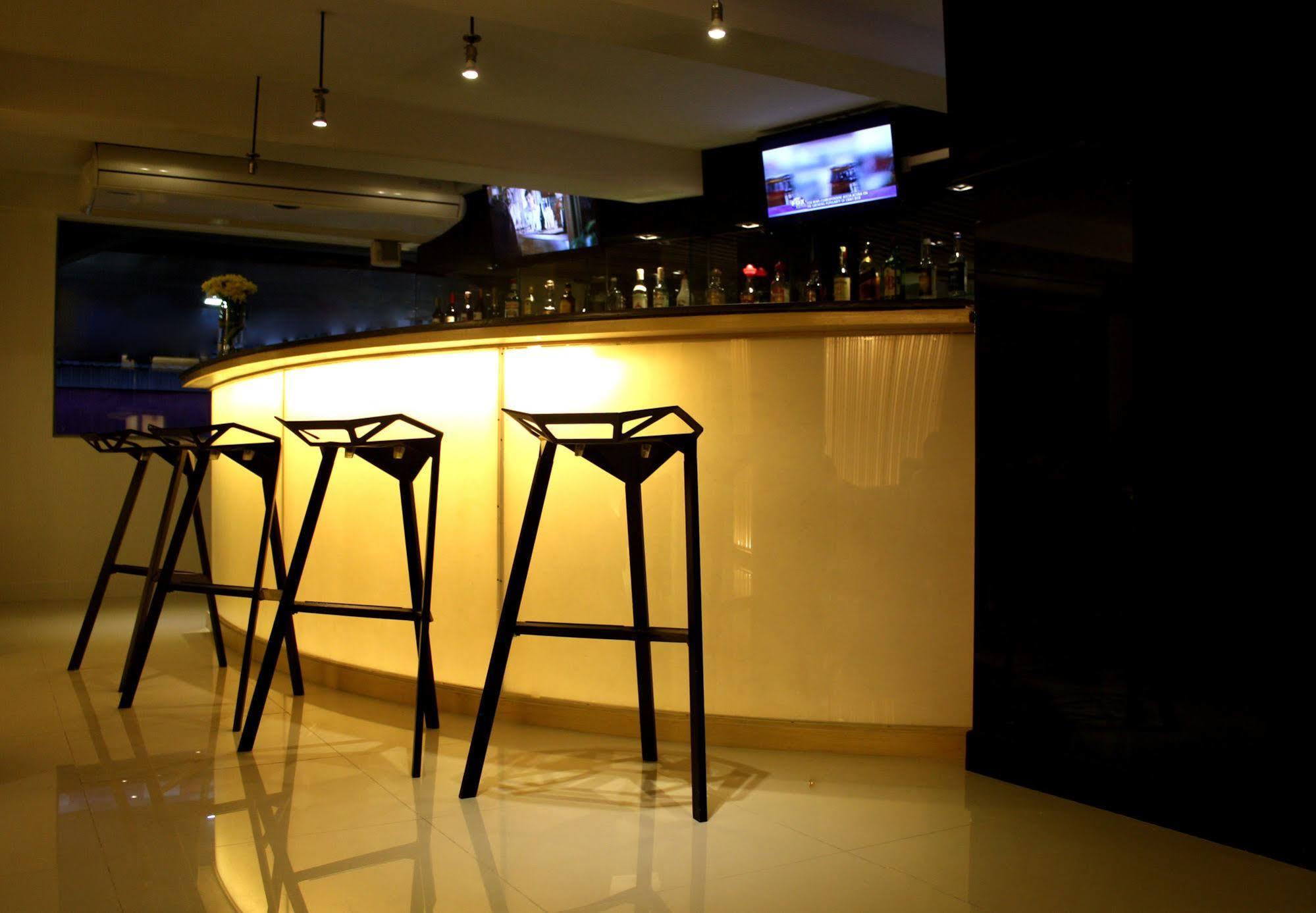 Hotel Vista Express Bangkok Exterior foto